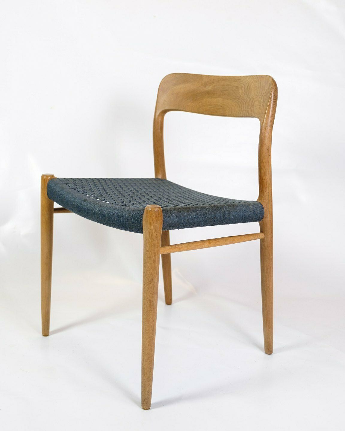 Set Of 6 Dining Table Chairs Model 75 In Teak By Niels O. Møller For Jl Møllers Møbelfabrik From 1960s photo for sale