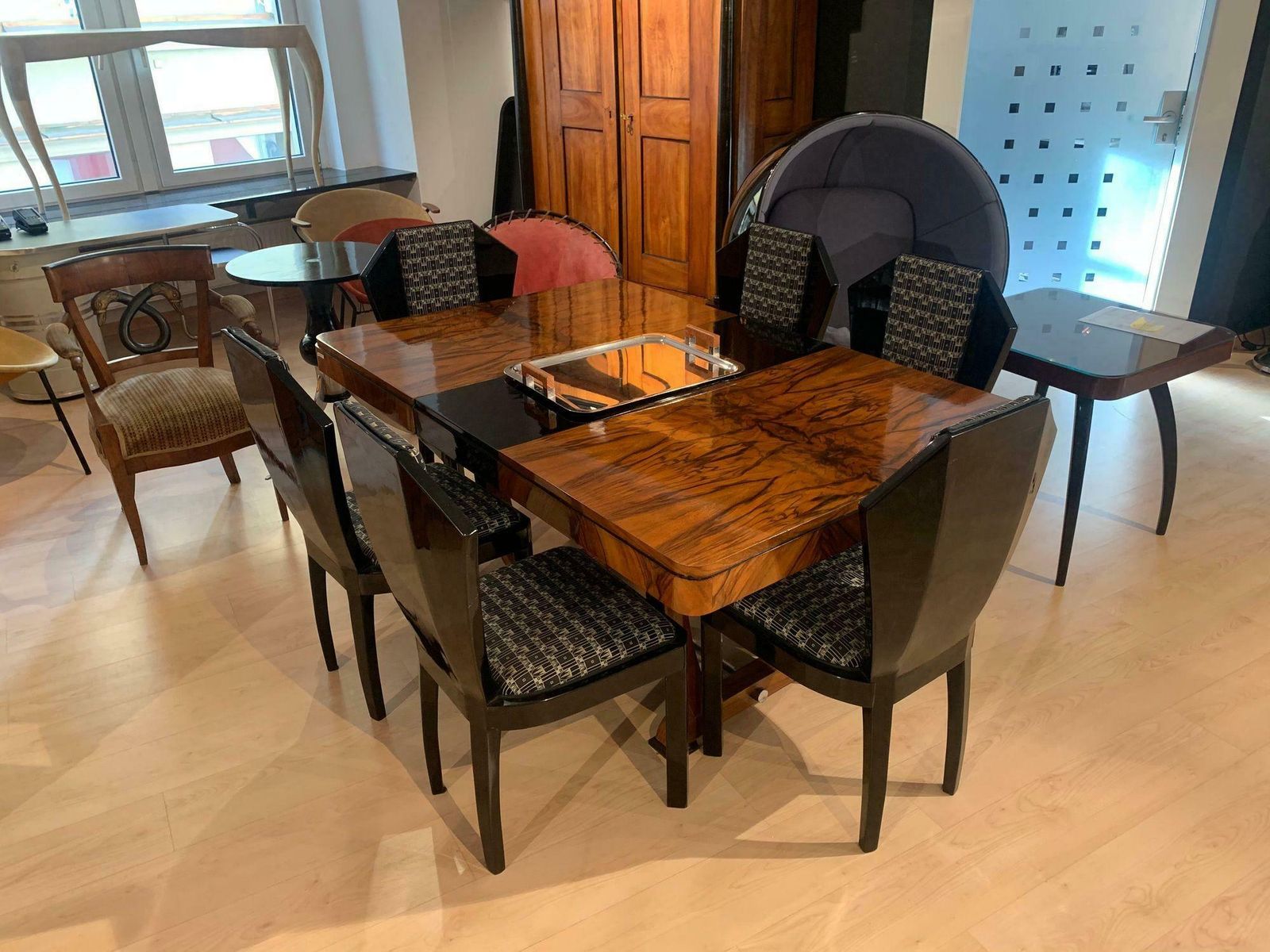 Furniture Expandable Art Deco Dining Table, Amazing Walnut Veneer, France, Circa 1930 photo
