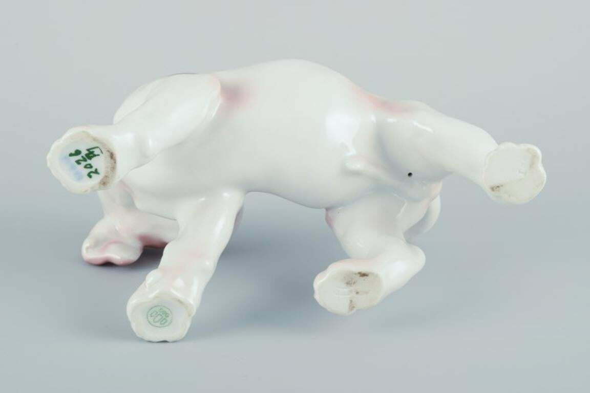 Bing & Grøndahl, Porcelain Figurine Of A Pointer Puppy. photo 161.0