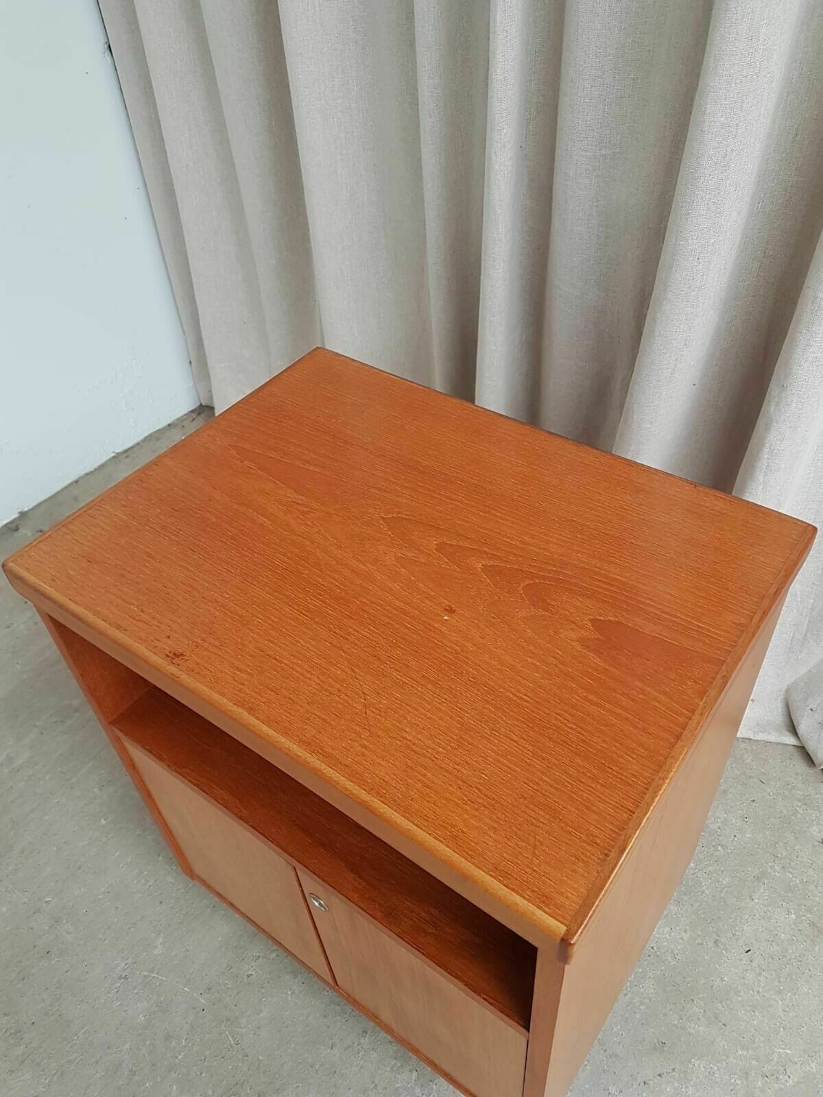 photo vinterior Vtg Mid Century Teak Side Bedside Media Office Cabinet Cupboard Retro