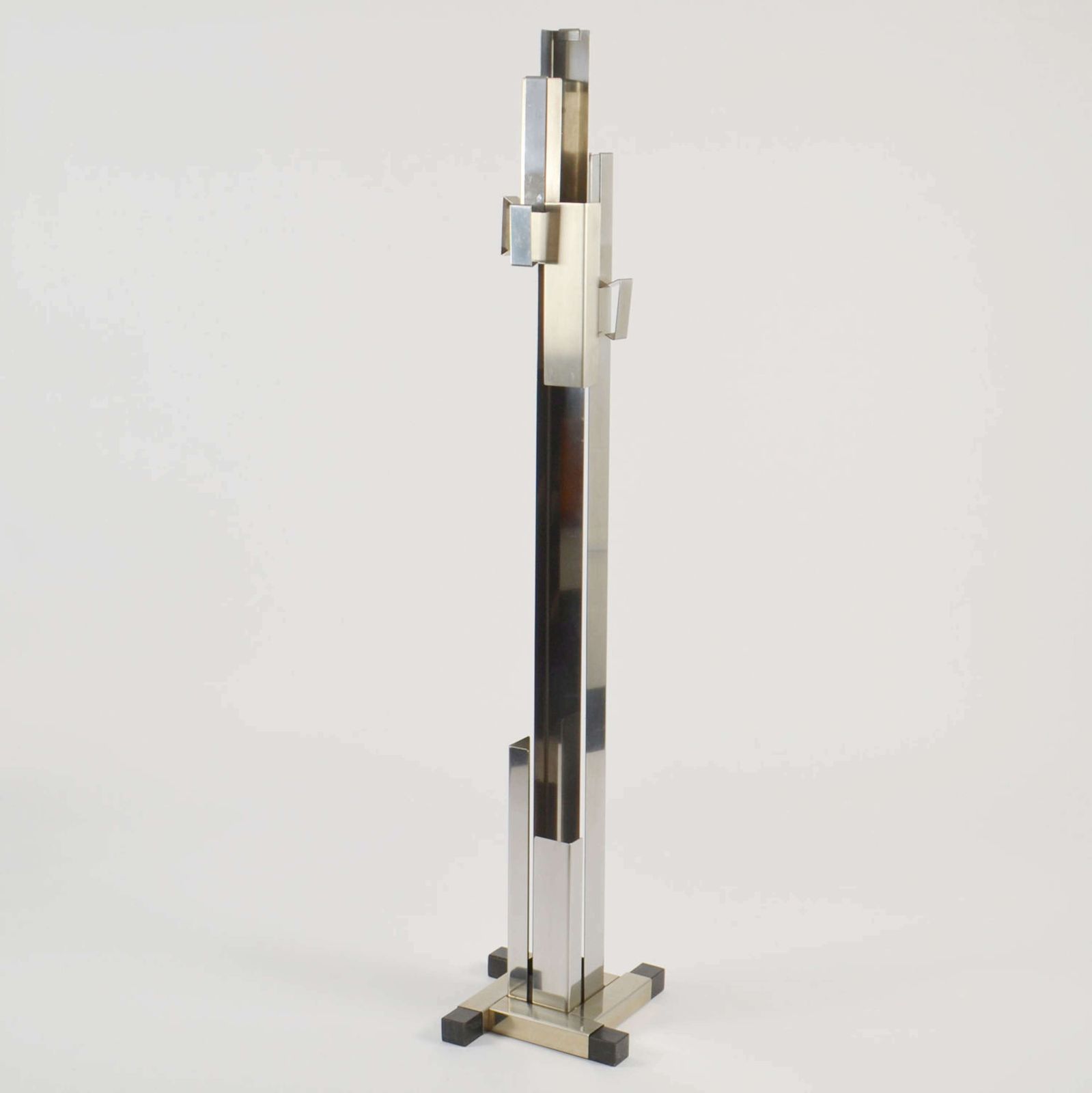Minimalist Counterbalance Floor Lamp Is Super Flexible, With An Arm Ad photo furniture