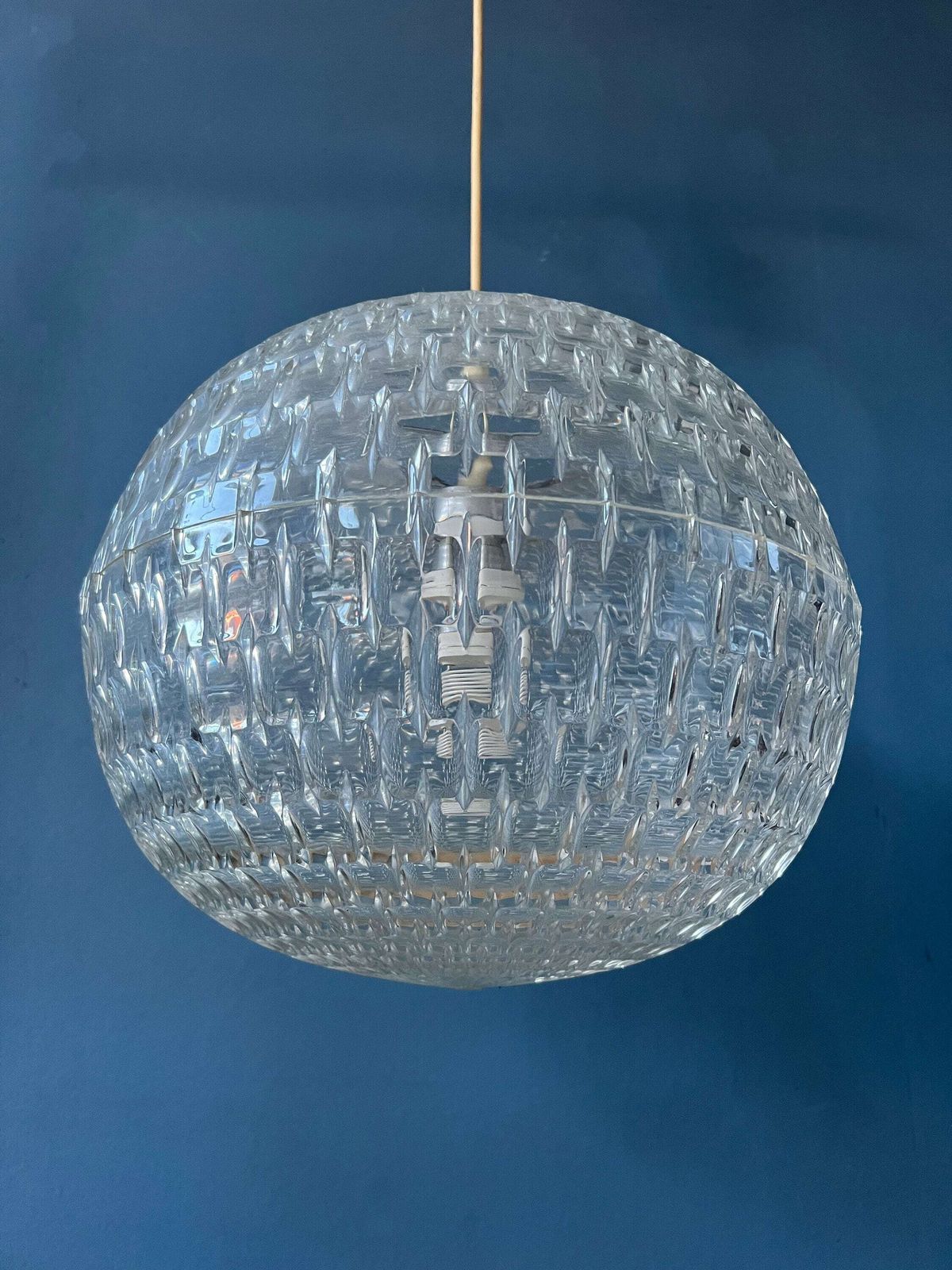 photo furniture Mid Century Crystal Ball Acrylic Glass Pendant Lamp