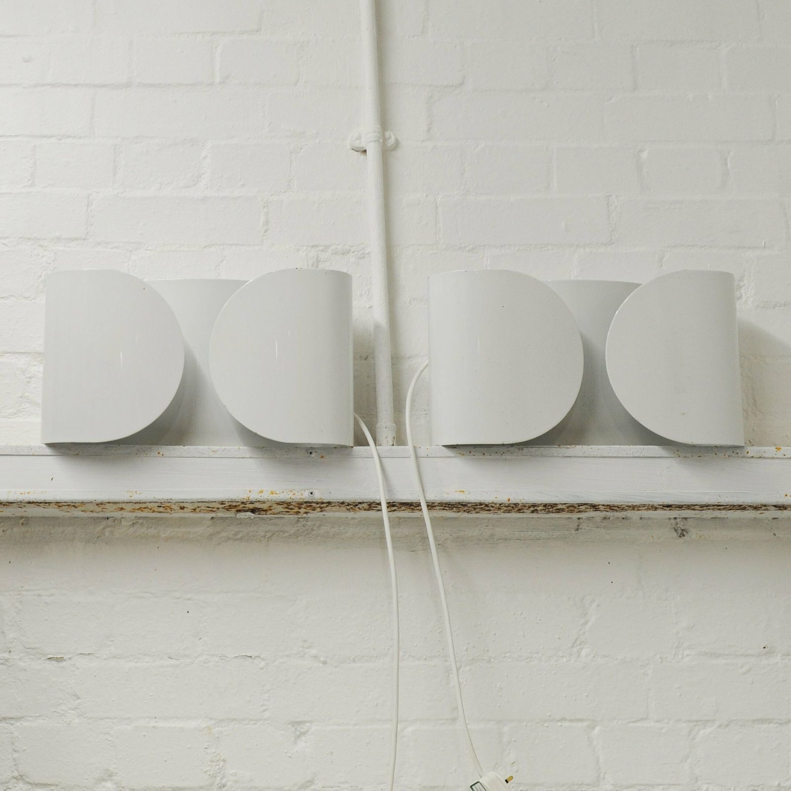 Pair Of Foglio White Vintage Wall Lights By Tobia Scarpa For Flos , 1980s