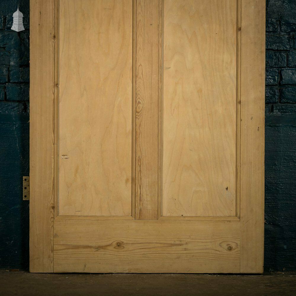 photo vinterior Pine Panelled Door, Moulded 3 Panel Set Of 2