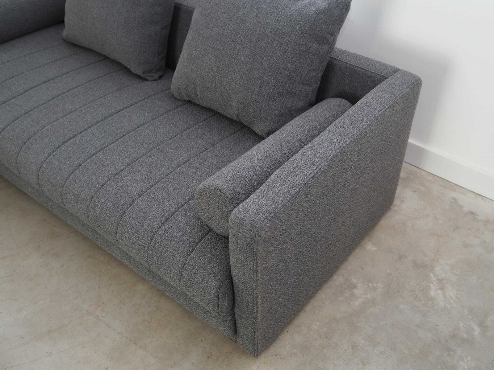 Graphite Corner Sofa, Scandinavian Design, 00s photo vinterior