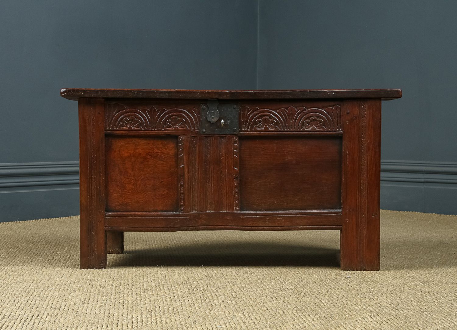 English 18th Century Georgian Oak Joined & Panelled Coffer Chest Blanket Box (Circa 1720) photo vinterior