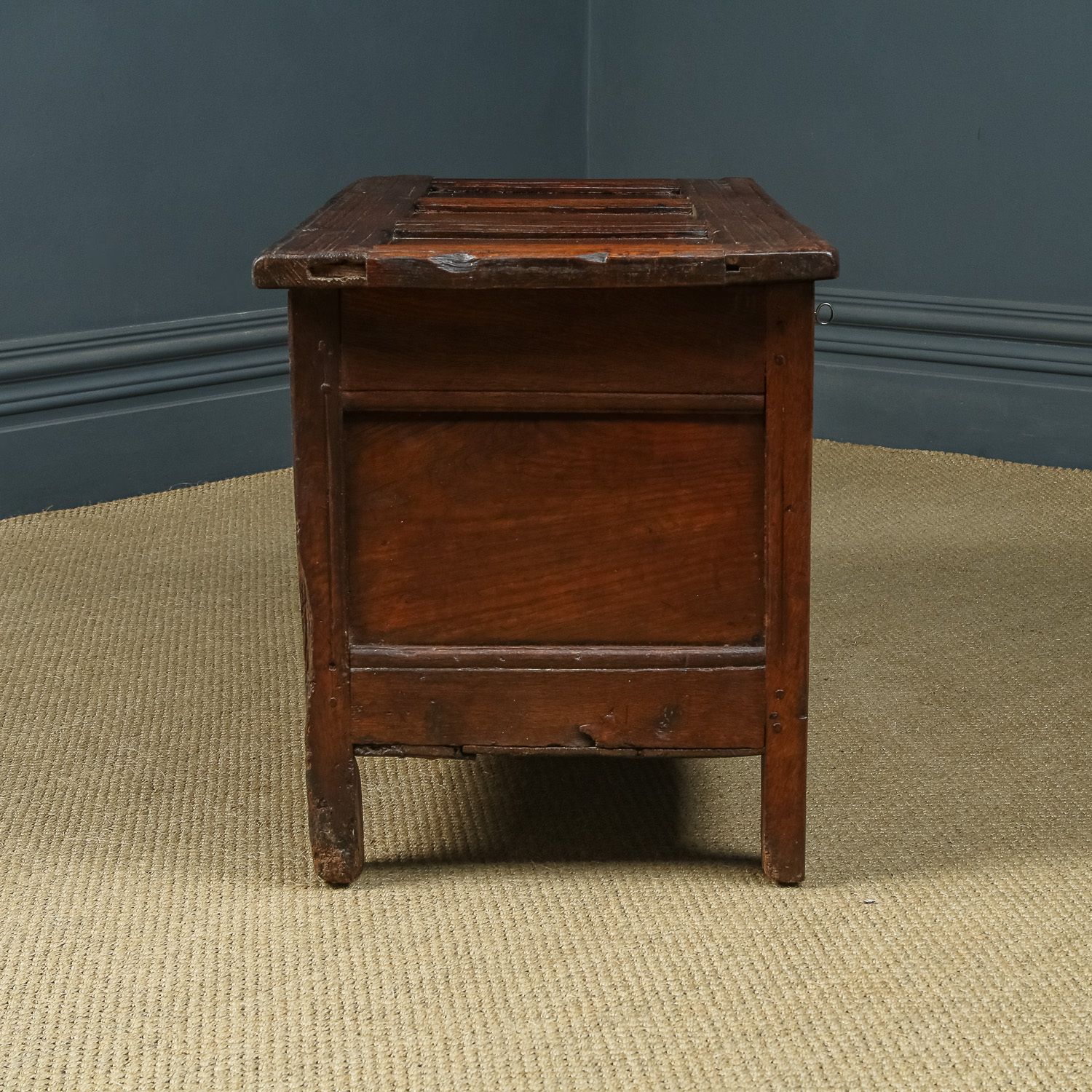 photo furniture English 18th Century Georgian Oak Joined & Panelled Coffer Chest Blanket Box (Circa 1720)