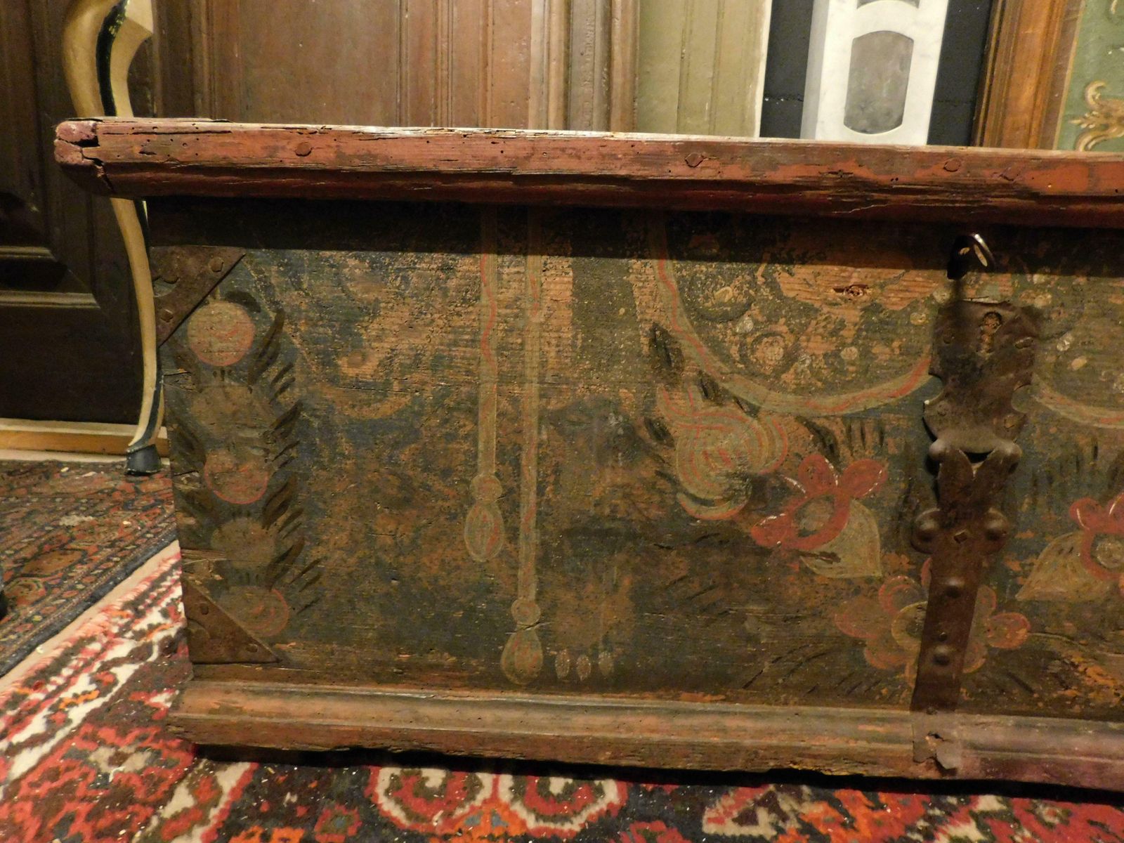 Old Opening Chest, Lacquered And Painted On Larch Wood, Italy photo 870.0