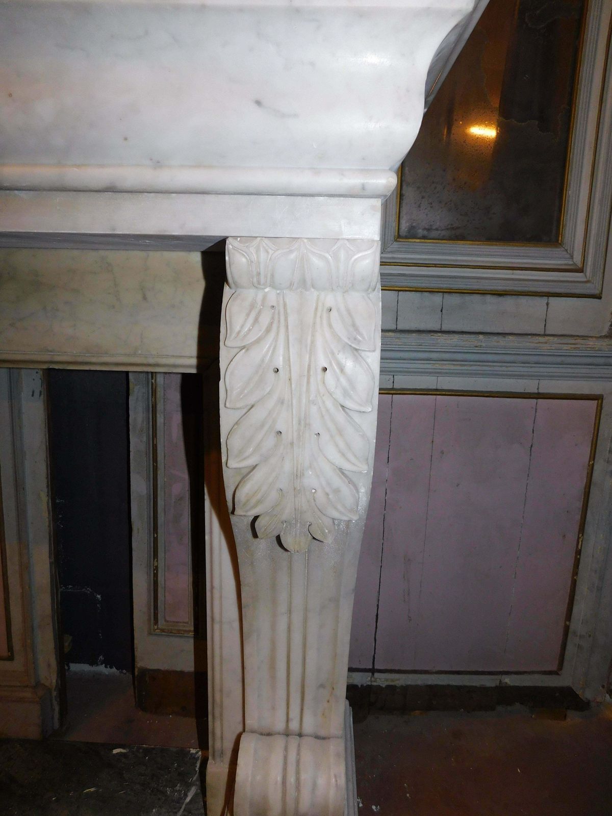 photo vintage Old White Carrara Marble Mantle Fireplace With Sculpted Legs, France