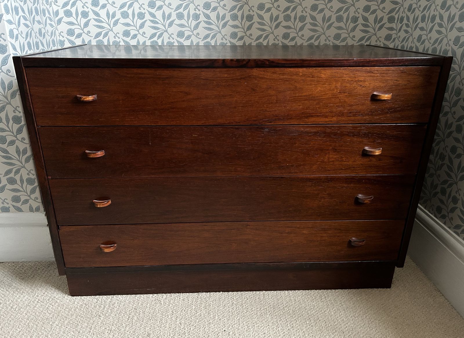 Stunning Rosewood Mid Century 'Danish' Chest Of Drawers C.Late 1950s/Early 1960s photo for sale
