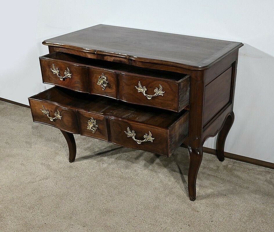 photo vintage Sauteuse Commode In Amaranth And Mahogany, Louis XV – 18th Century
