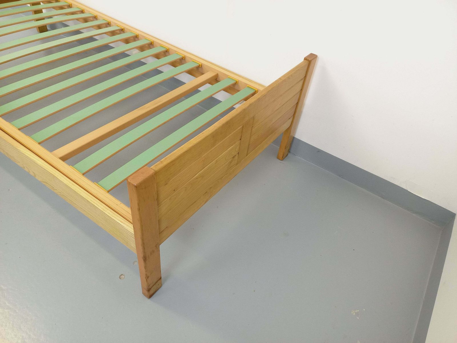 New | Mountain Design Les Arcs Single Bed In Ash photo vinterior