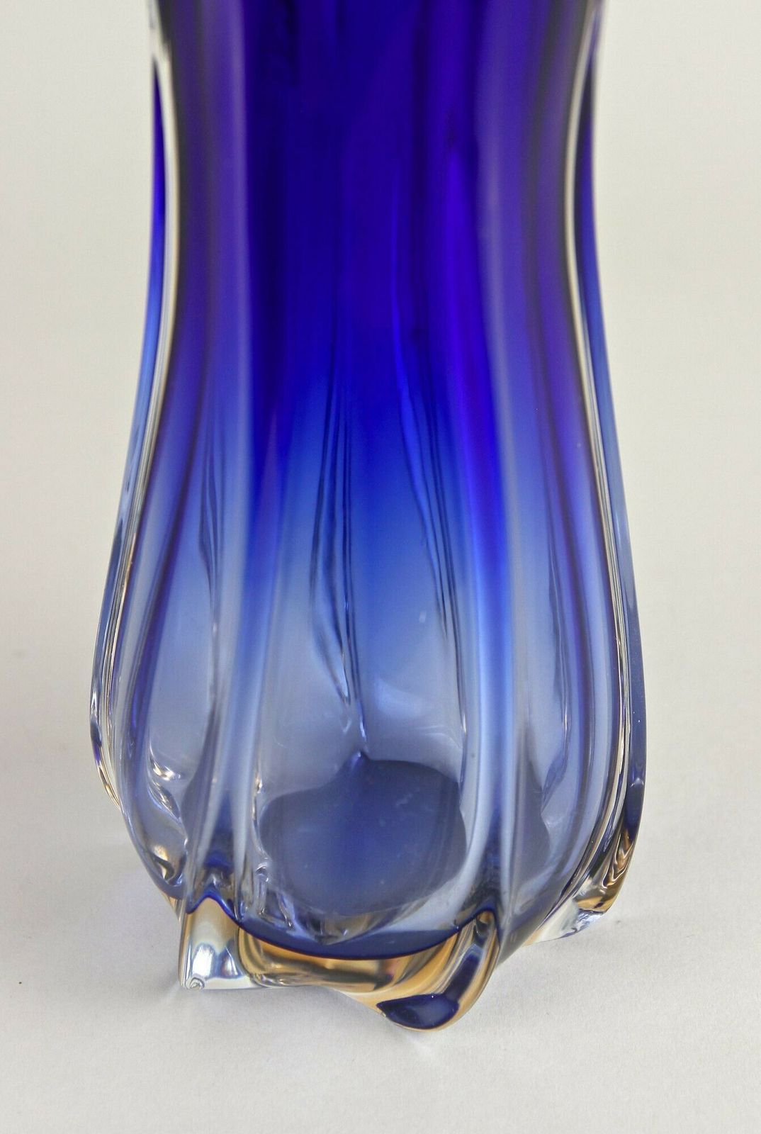 Contemporary Dark Blue Murano Glass Vase, Italy Circa 1970 photo vinterior