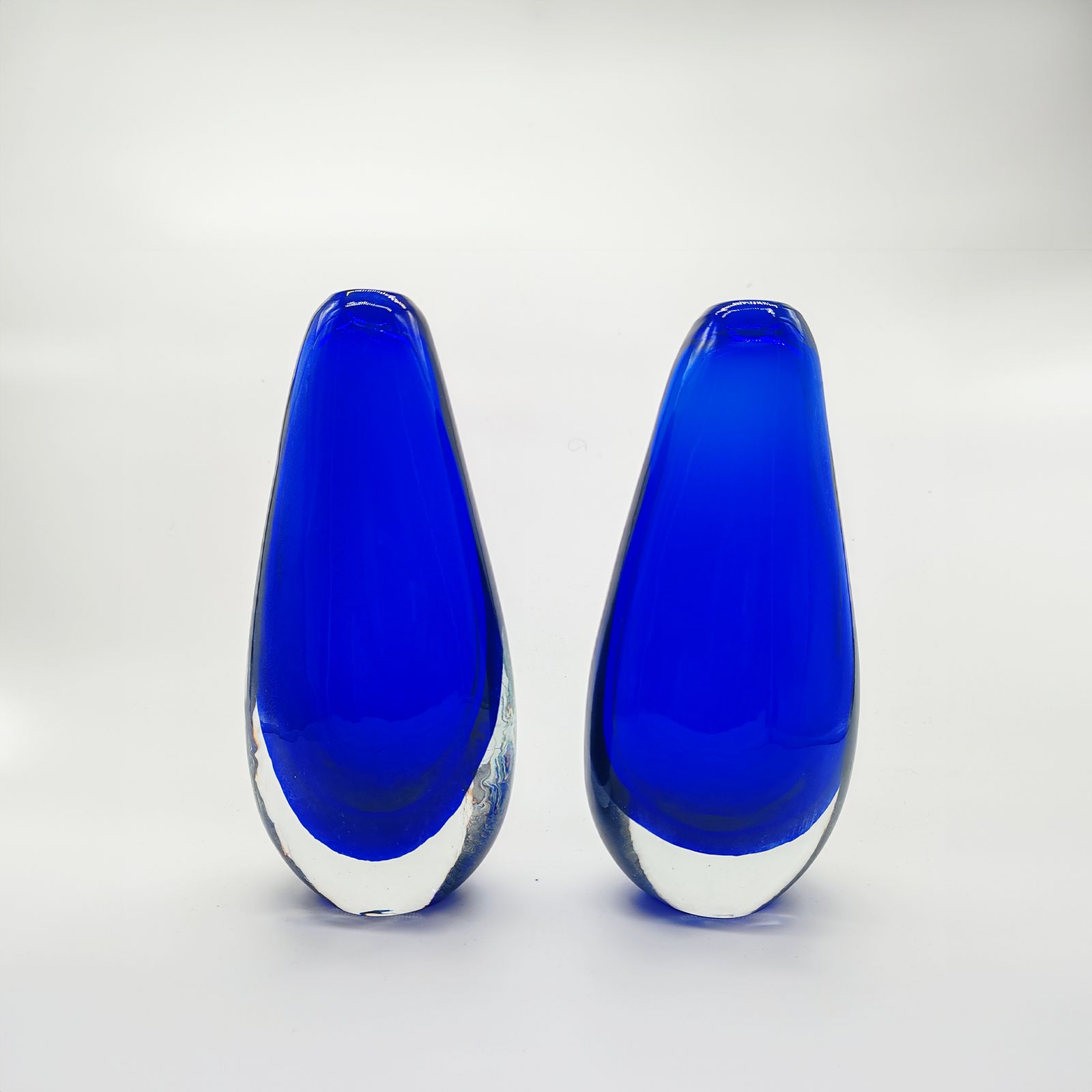 Vintage Pair Of Vases In Murano Glass By Flavio Poli For Seguso   1960s.