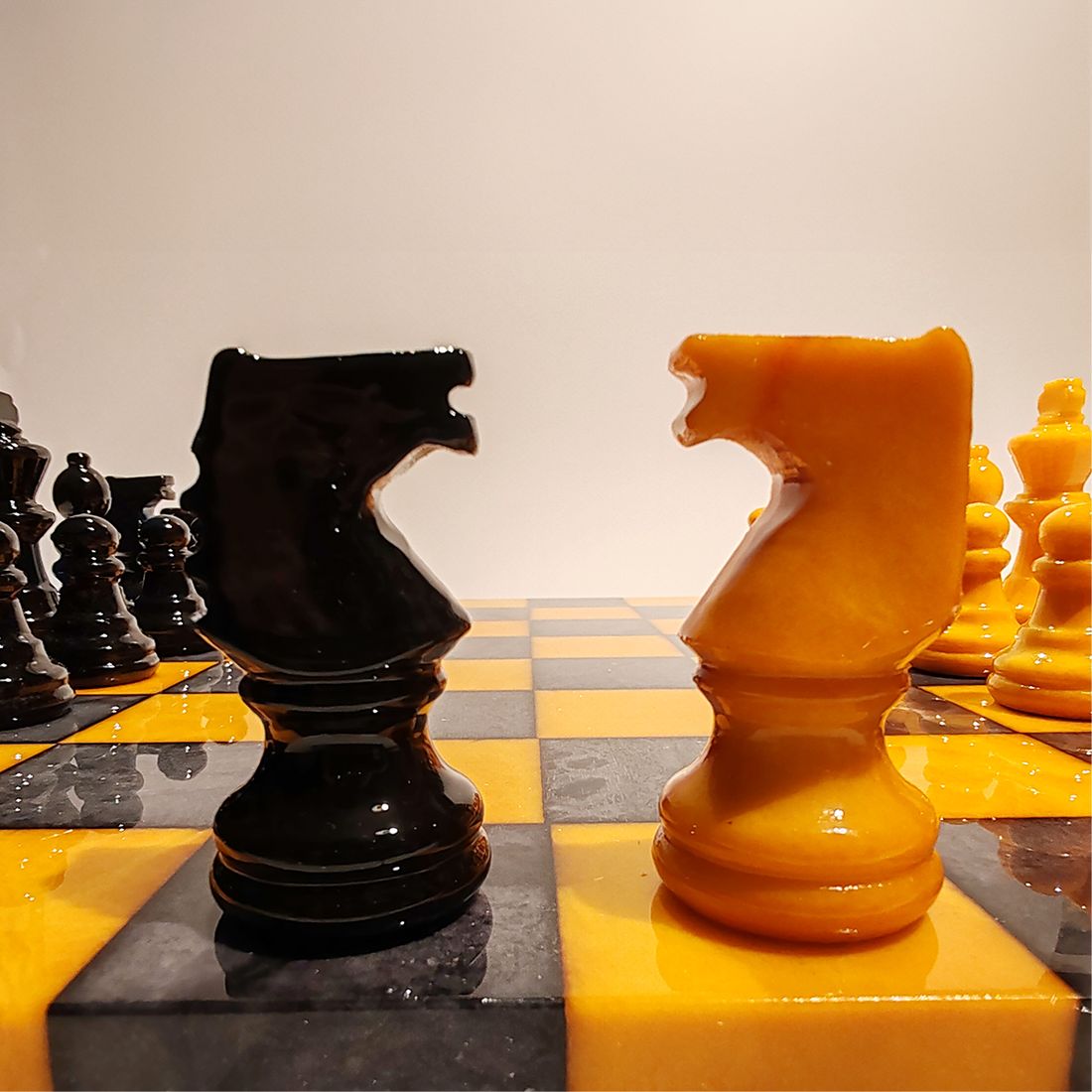 Chess Set In Hand Carved Italian Alabaster Of Volterra    Yellow And Black   1970s photo buy