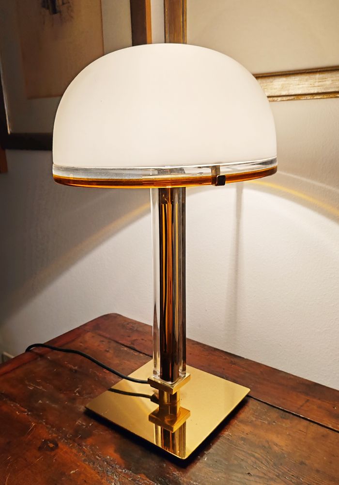 Astonishing Belboi Table Lamp By Venini In Murano Hand Blown Glass   1994 photo for sale