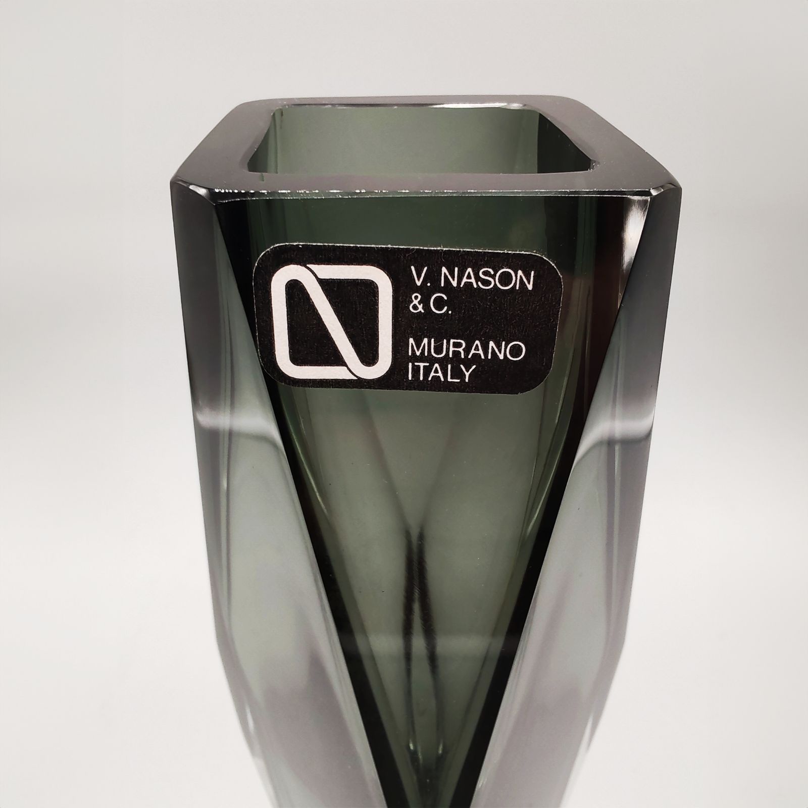 Vintage Multifaceted Vase In Murano Glass By Nason   1960s photo 360.0