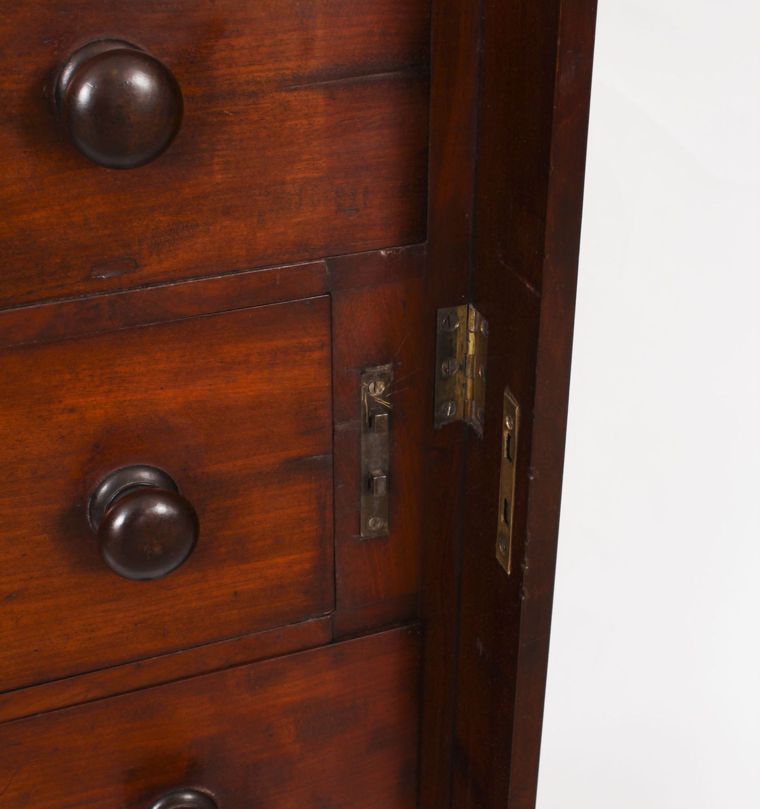 photo furniture Antique George IV Mahogany  Wellington Chest  C1830 19th Century