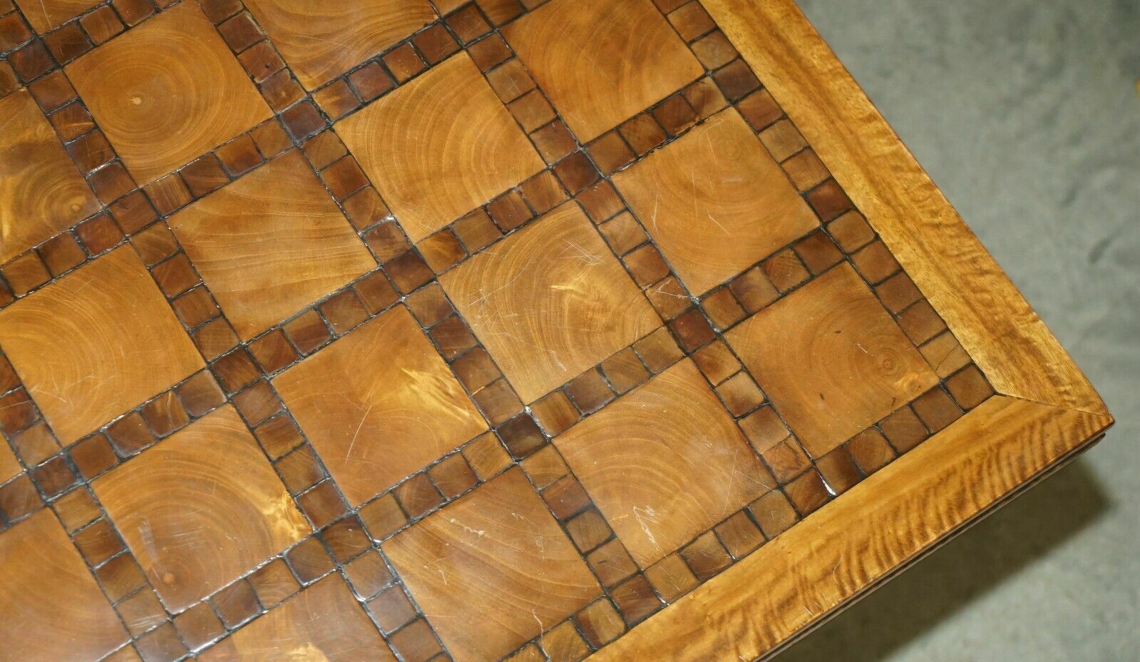photo vintage Exquisite Vintage Oyster Veneer & Parquetry Inlaid Refectory Dining Table
