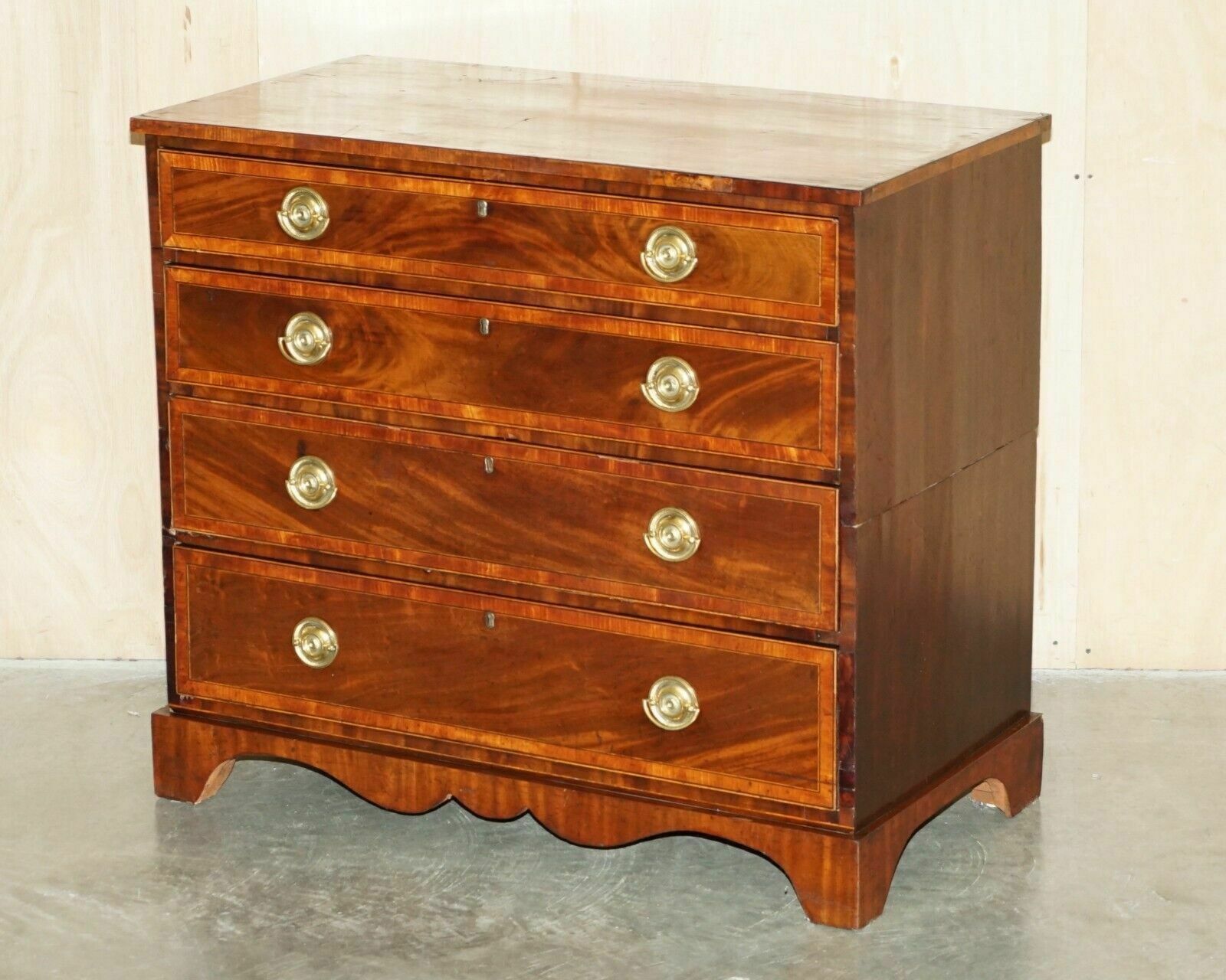 Antique George III Bachelors Chest Of Drawers Attributed To Gillows Of Lancaster photo furniture