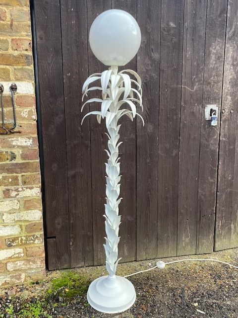 photo vintage Mid Century White Palm Tree Floor Lamp In The Manner Of Sergio Terzani, French, 1970s