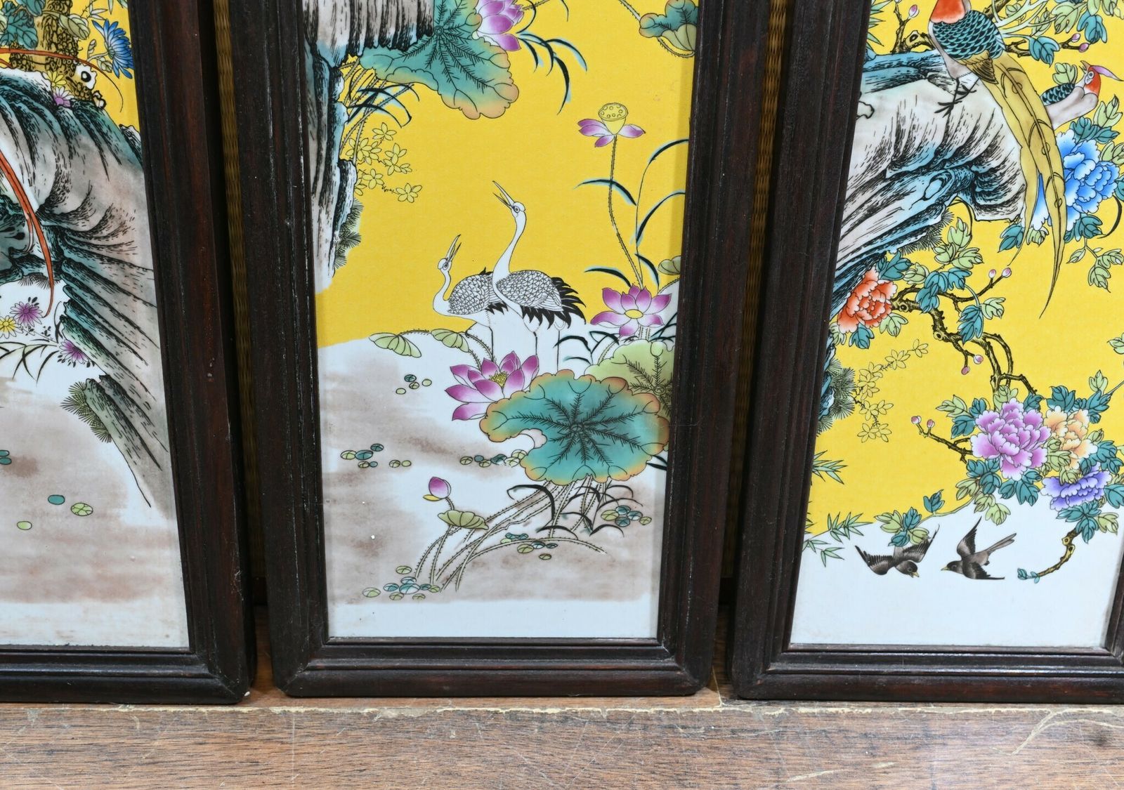 Set Chinese Porcelain Plaques Cranes Famille Jaune Potter photo 1150.0