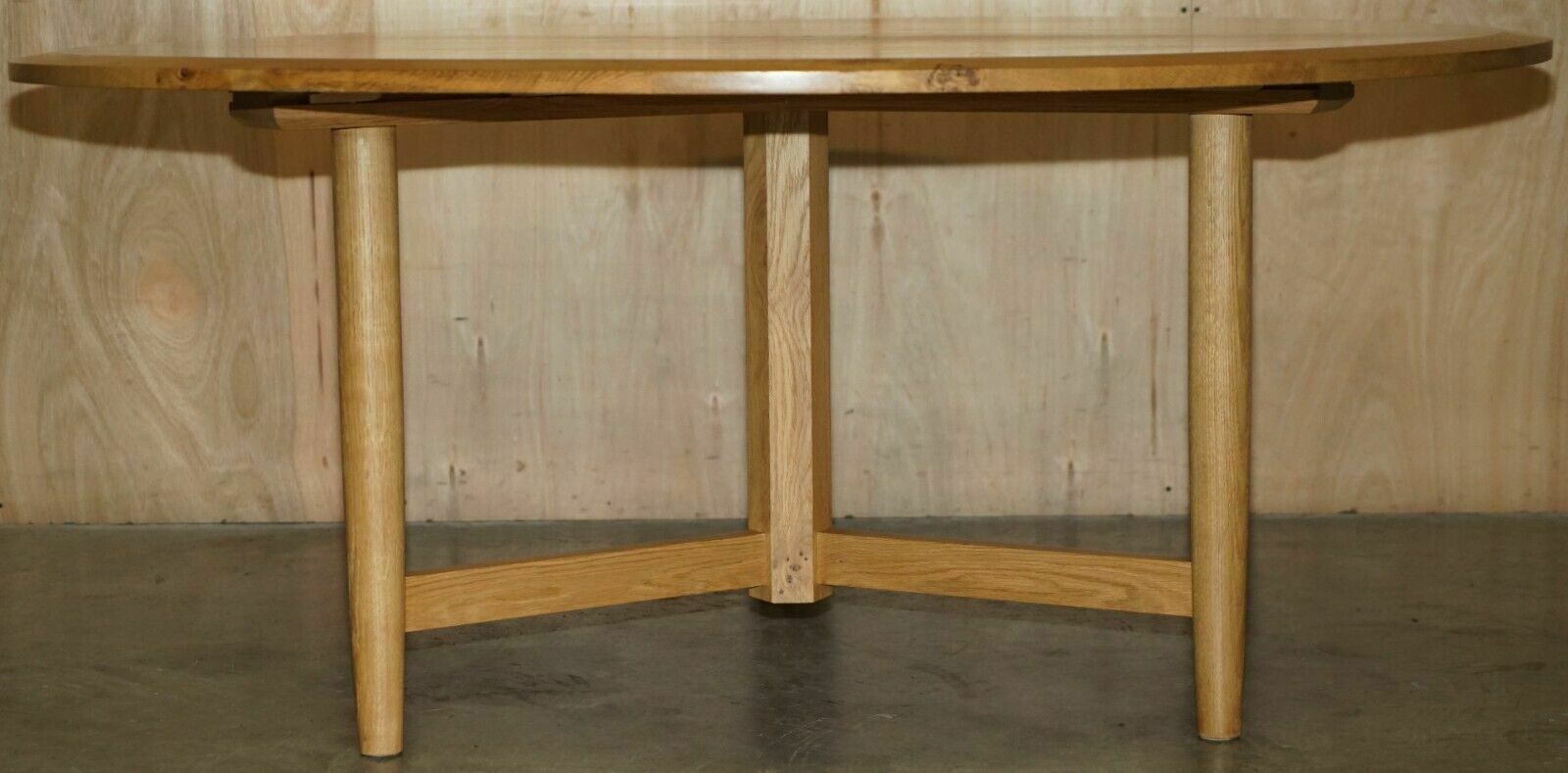 3950.0 Stunning Large 170cm Wide Pollard Pippy Burr Oak Round Dining Table Seats Eight photo
