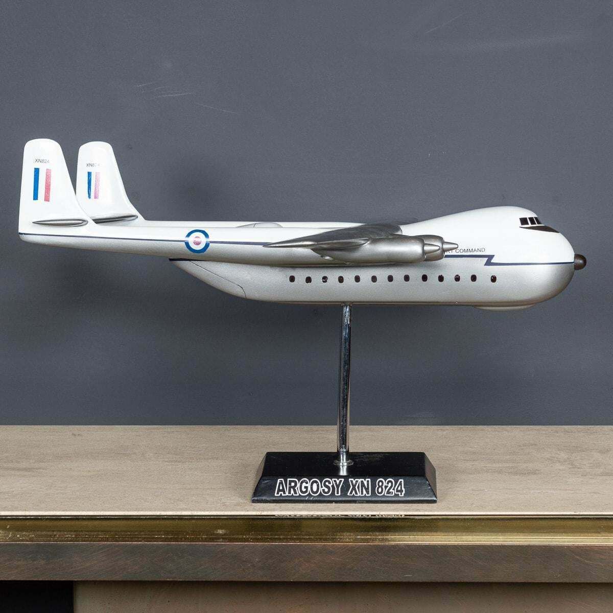 Cast Model Of The Armstrong Whitworth Argosy Xn 824 Transport Plane C.1960 photo vinterior