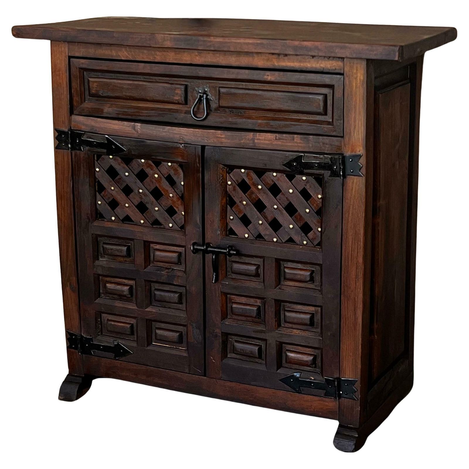Commode espagnole en noyer sculpté, tables de chevet ou console étroite, années 1920
