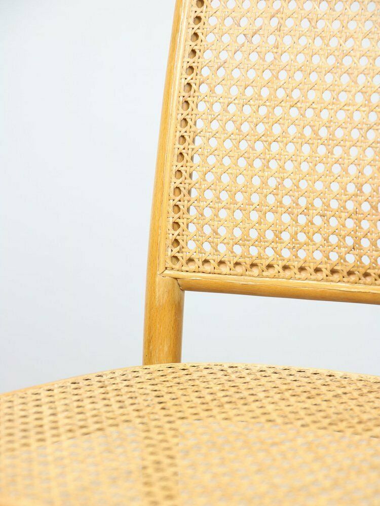 1102.0 No. 811 Chairs By Michael Thonet, 1970s, Set Of 2 photo