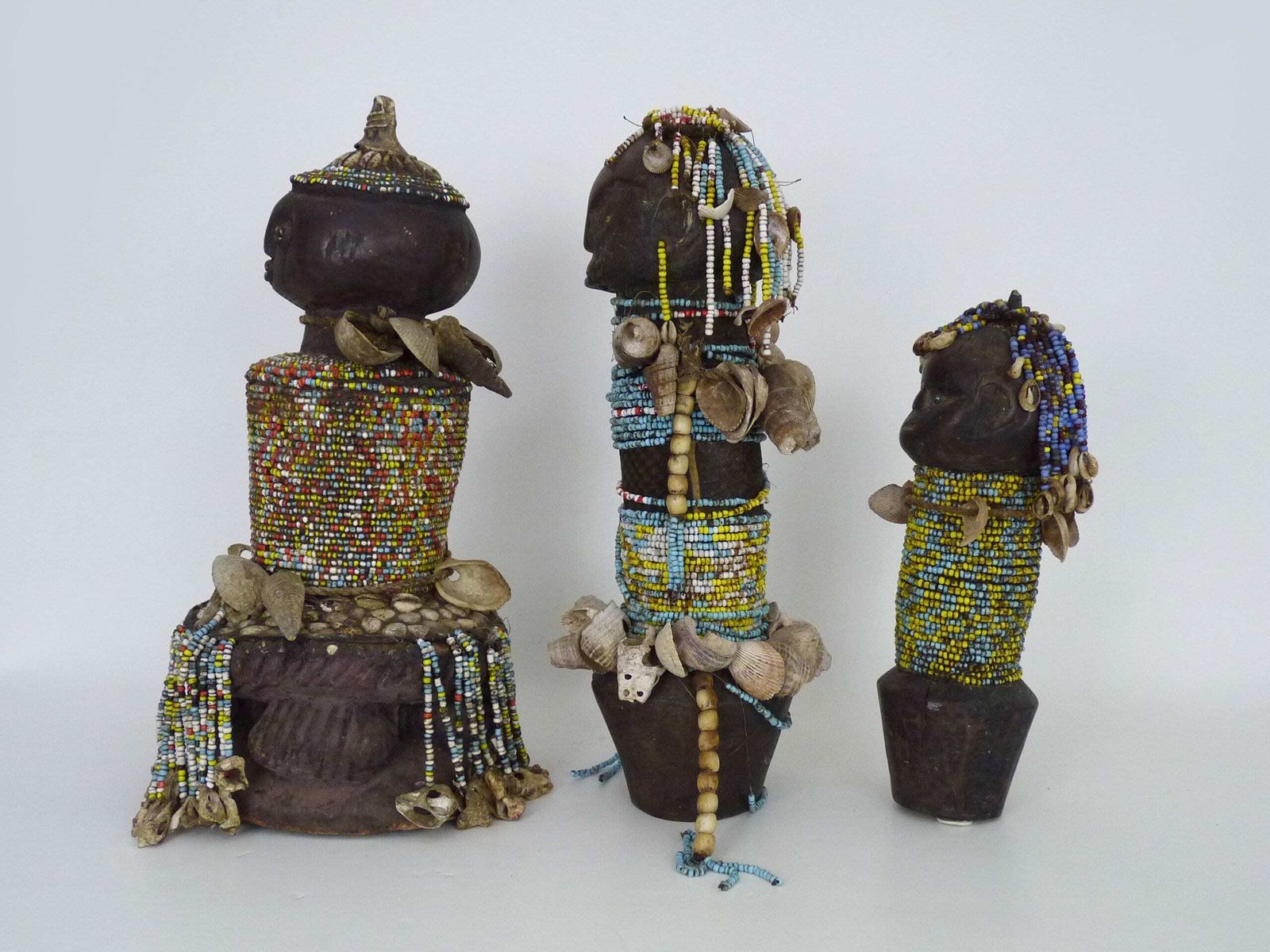 3 Namji Dowayo Dolls, Nigeria Cameroon. African Beaded Dolls. Tribal Art photo furniture