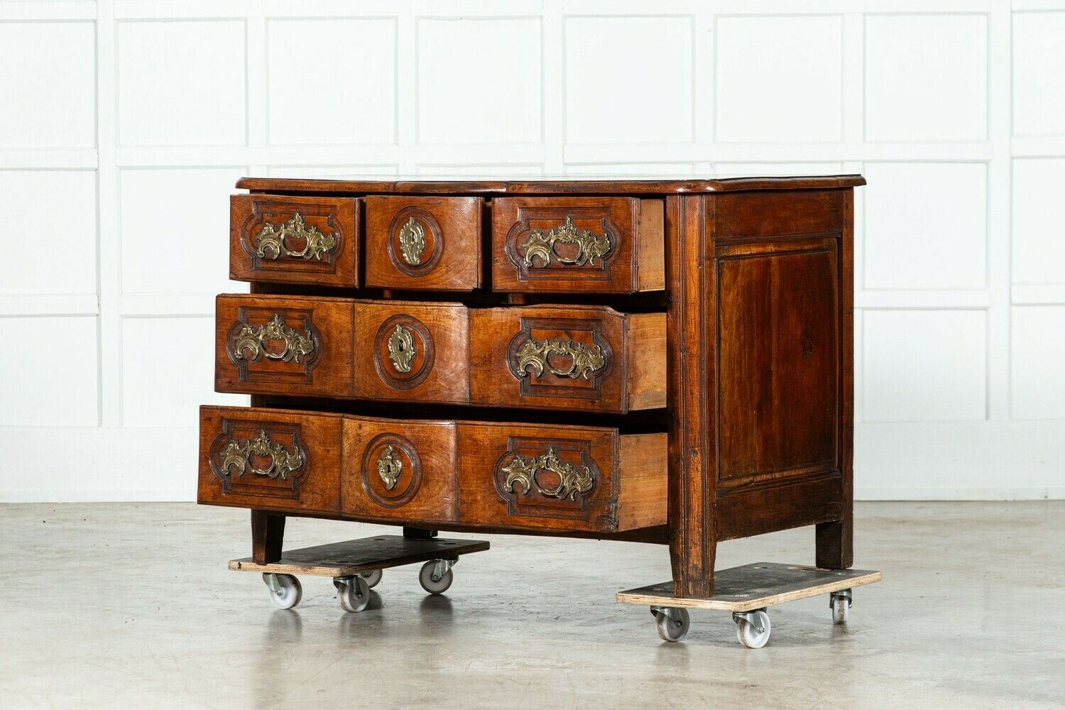 18thc Provincial Louis XV Fruitwood Serpentine Commode photo 5118.0
