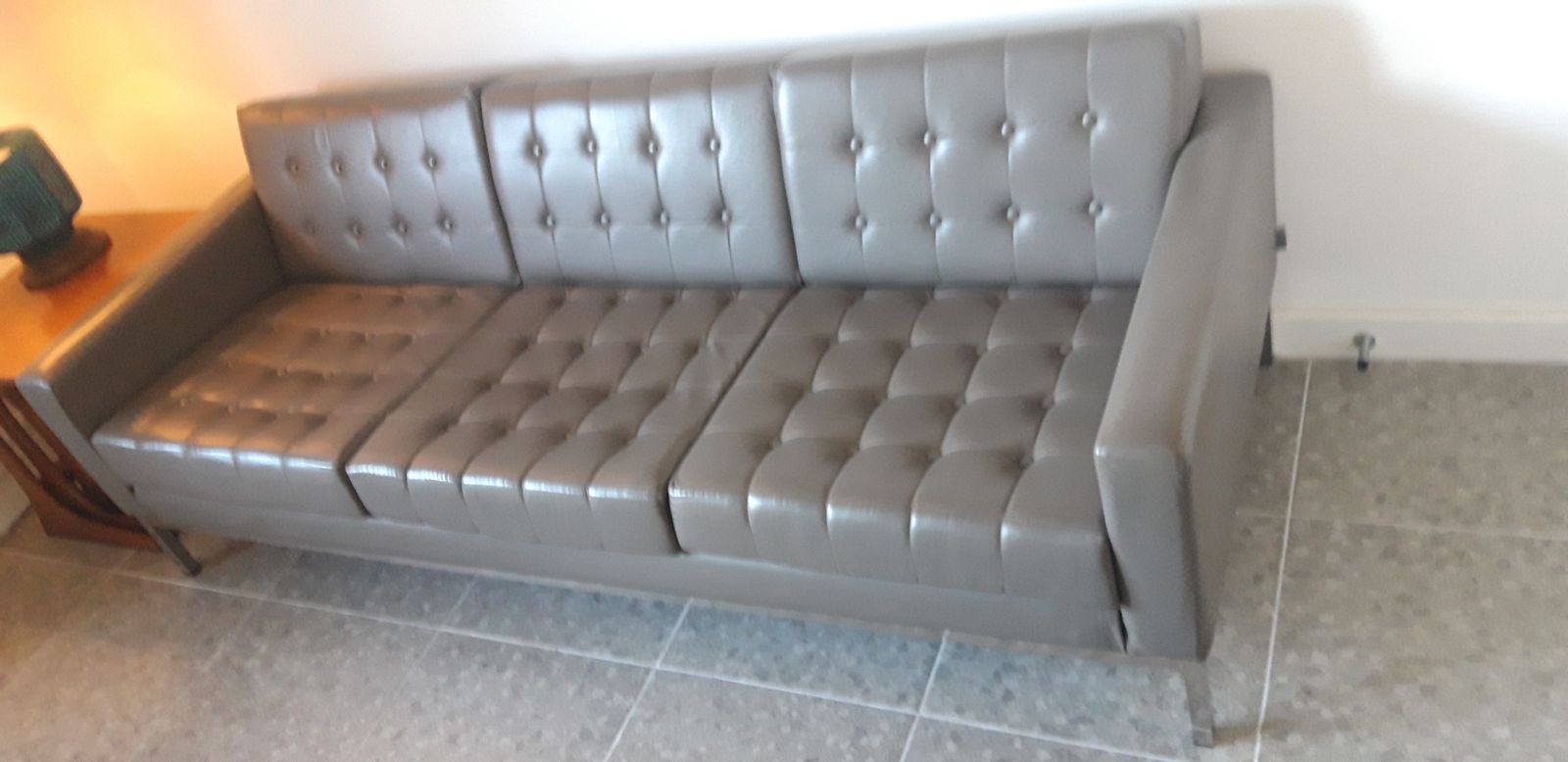 Robin Day For Loft Club Sofa photo vinterior