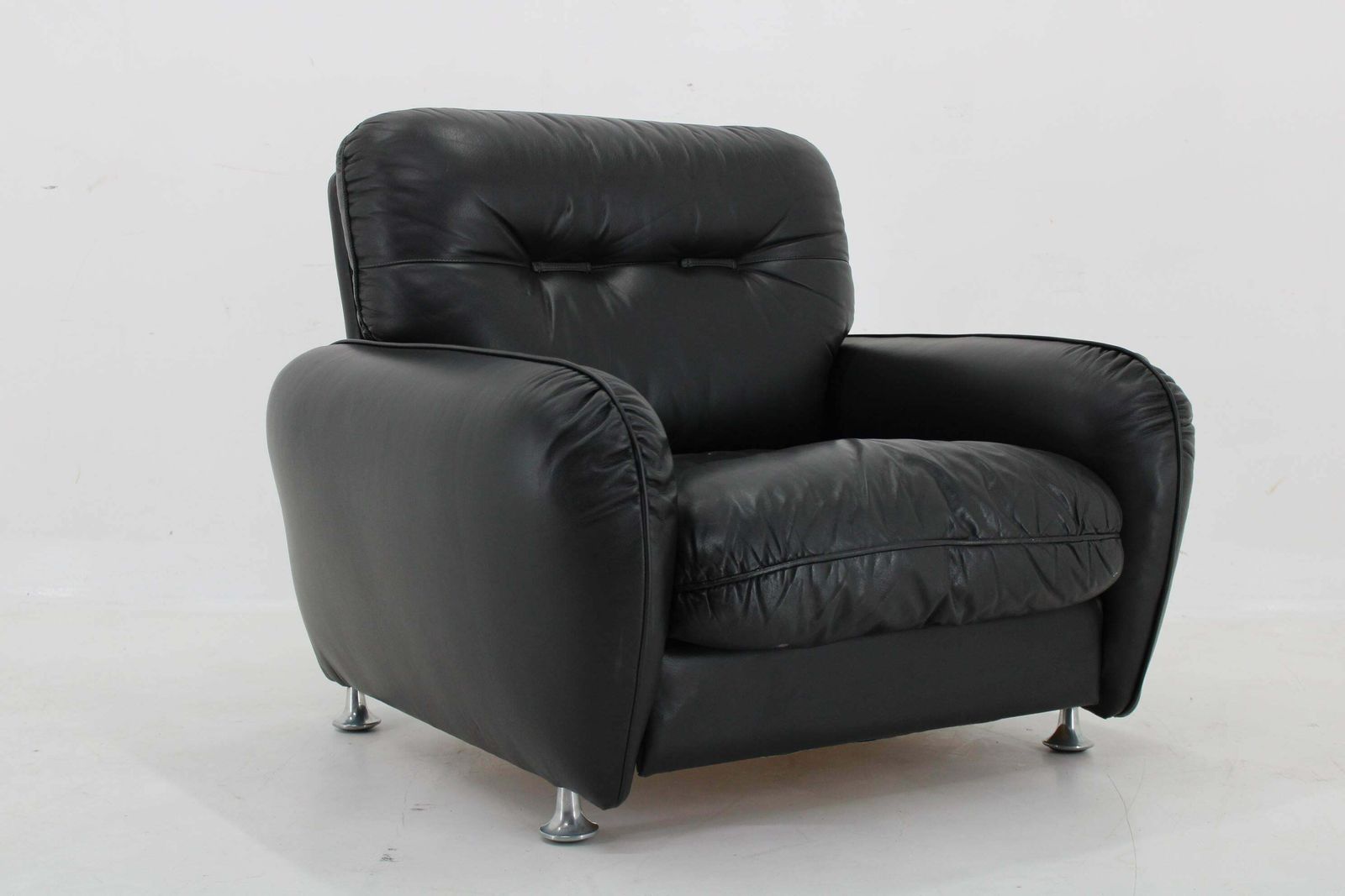 photo for sale 1970s Armchair In Black Leather, Italy