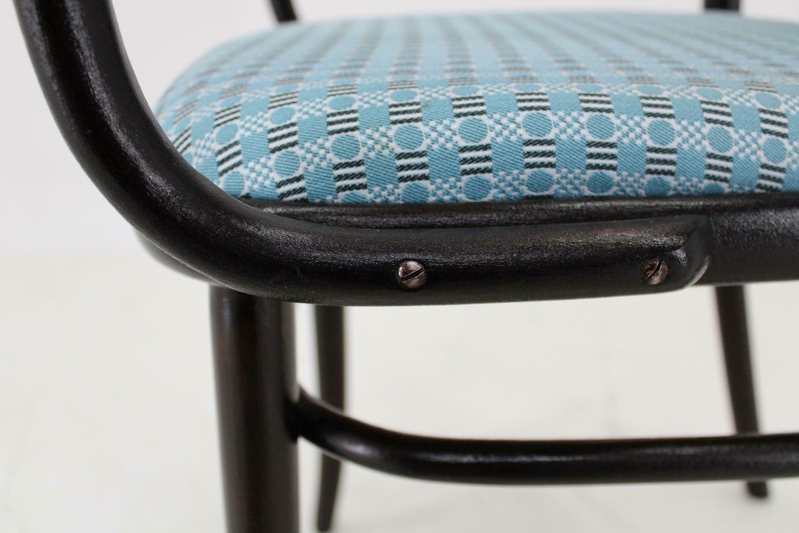 photo furniture 1970s Beech Bentwood Chair By Ton, Czechoslovakia