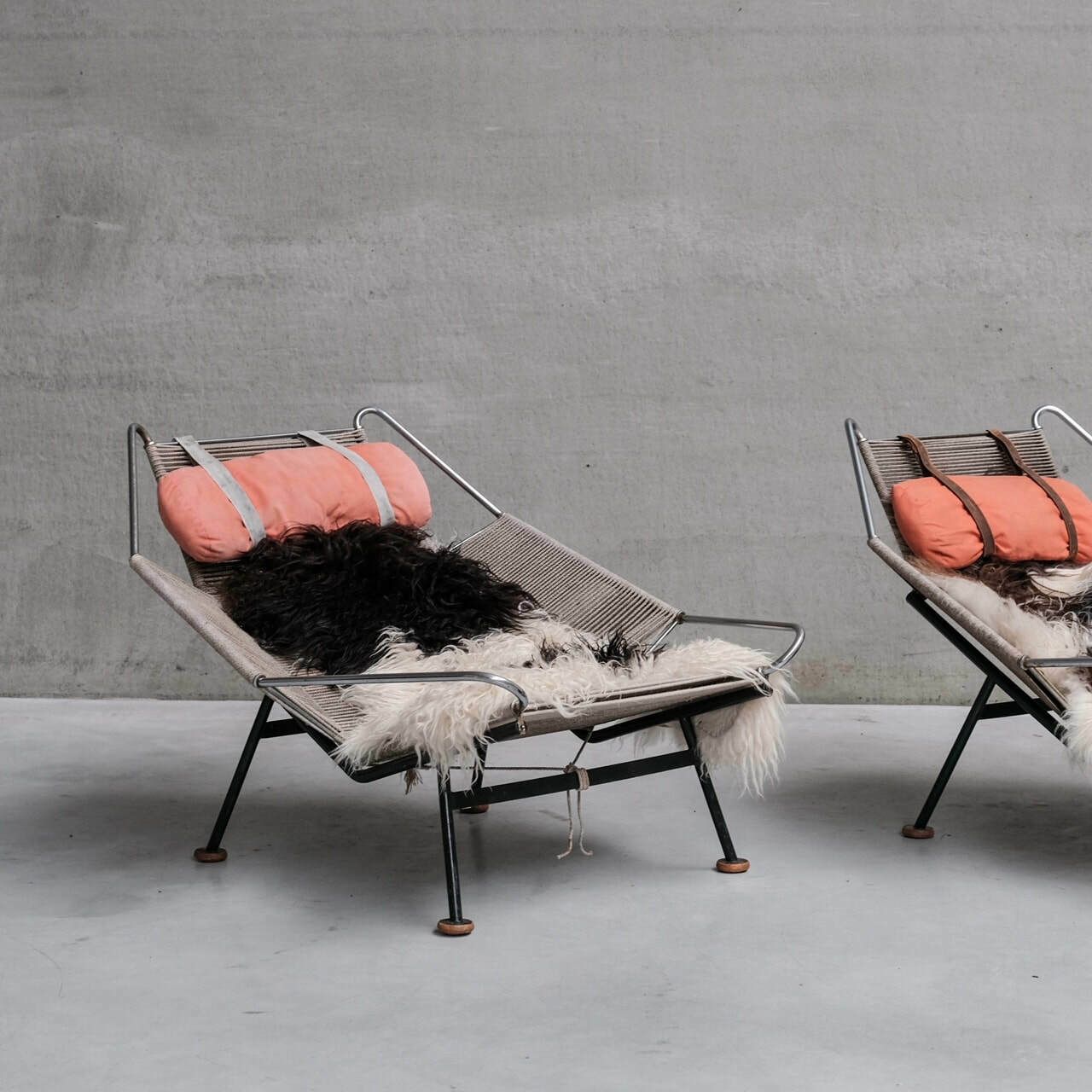 photo furniture Pair Of Original Hans Wegner Flag Halyard Lounge Chairs For Getama