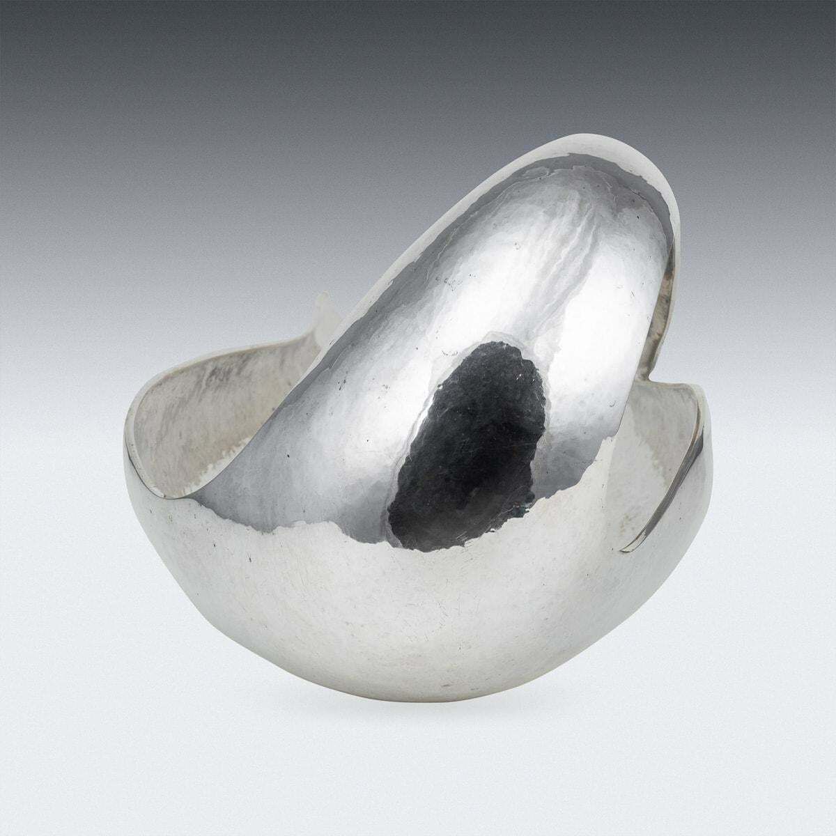 Italian Silver Baguette Tray In The Form Of A Swan, By Finzi C.1970 photo vinterior