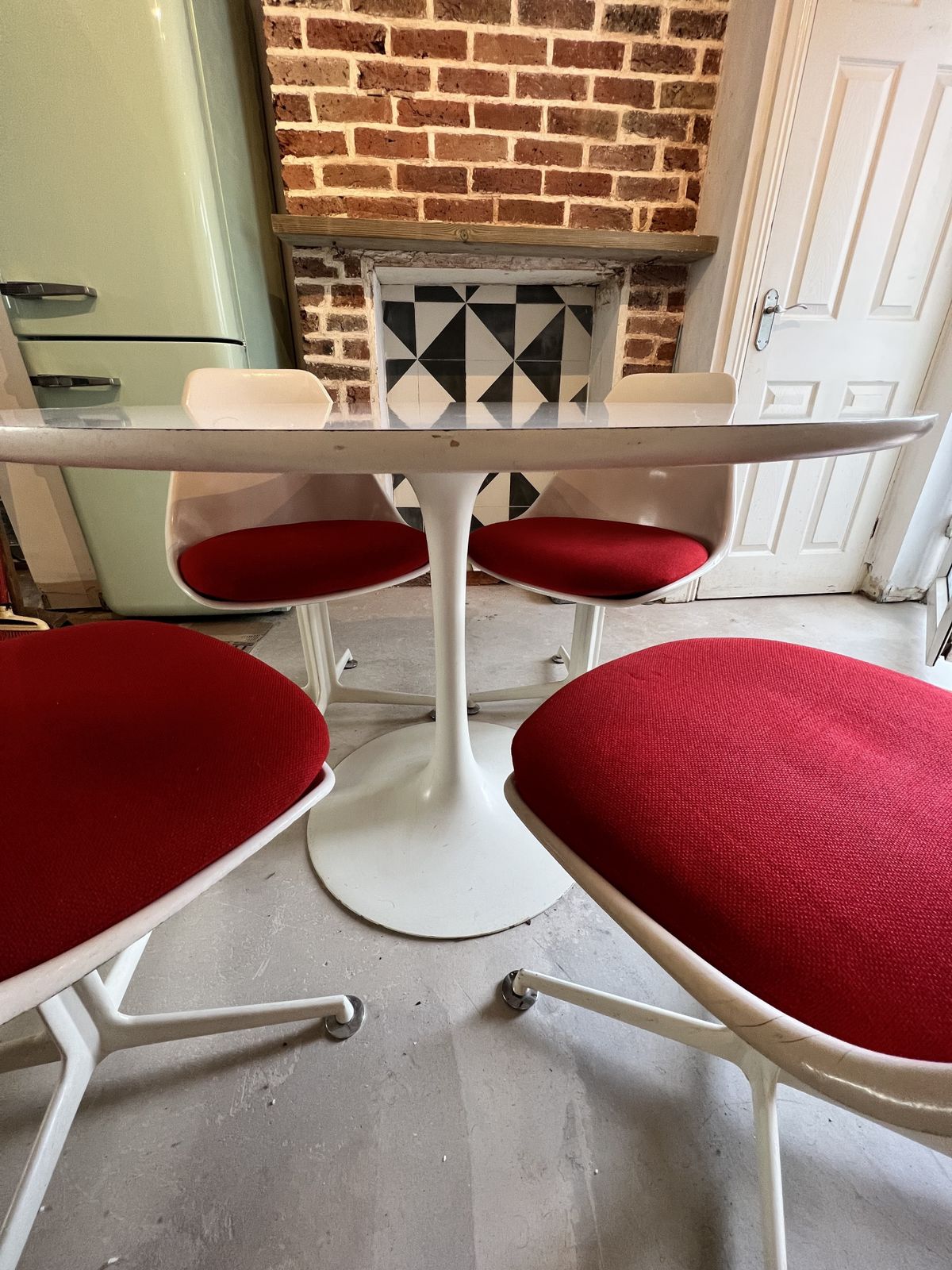 Original Arkana 115 Maurice Burke Dining Table & Chair Set photo for sale