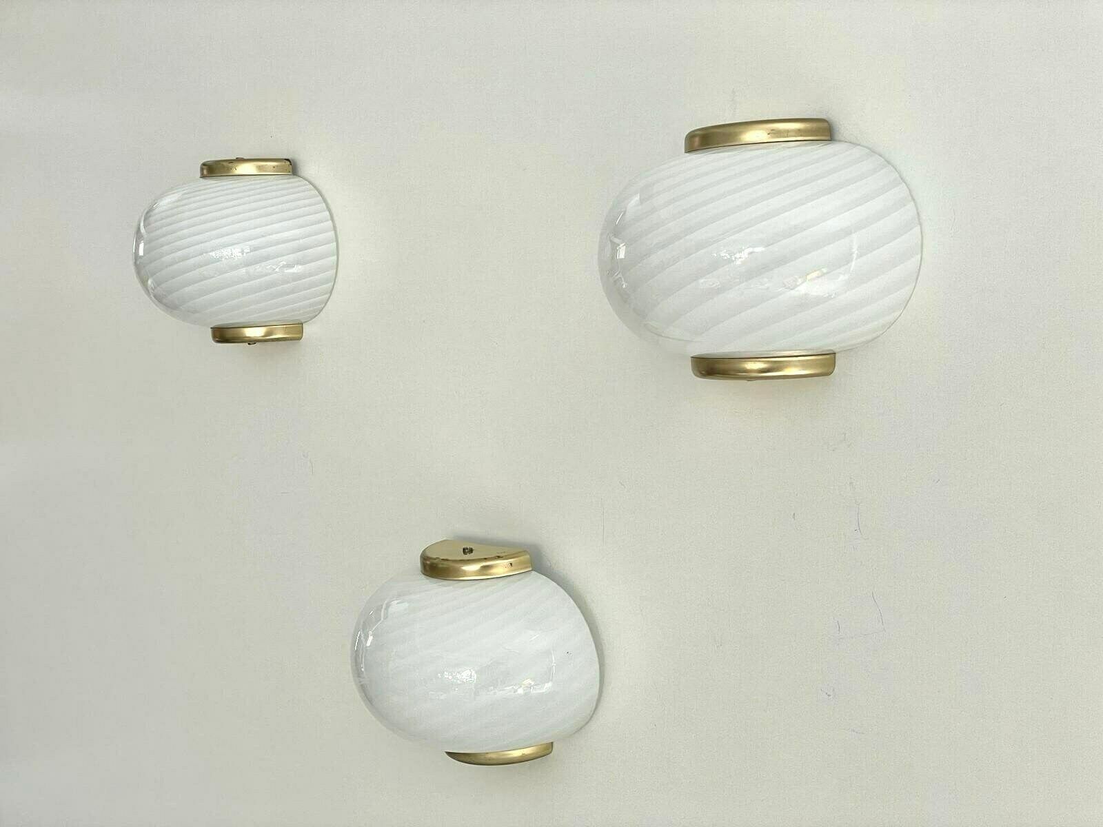 Swirl Pattern Murano Glass And Brass Set Of 3 Sconces By Beatrix, 1970s, Italy
