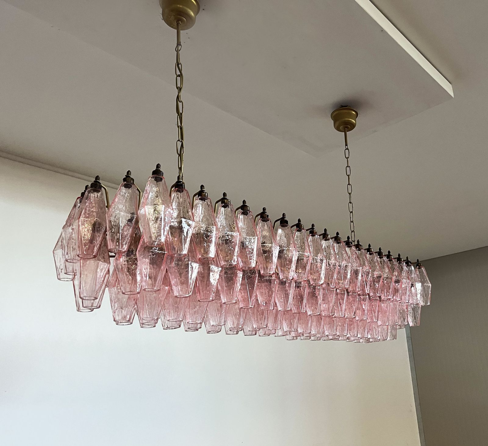 photo furniture Elegant Murano Poliedri Chandelier   Carlo Scarpa   138 Pink Glasses
