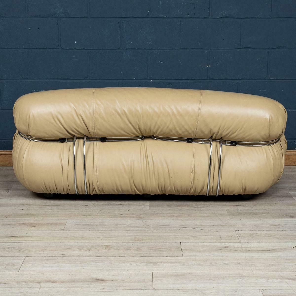 Italian 20th Century Beige "Soriana" Leather Sofa By Tobia Scarpa For Cassina photo Furniture