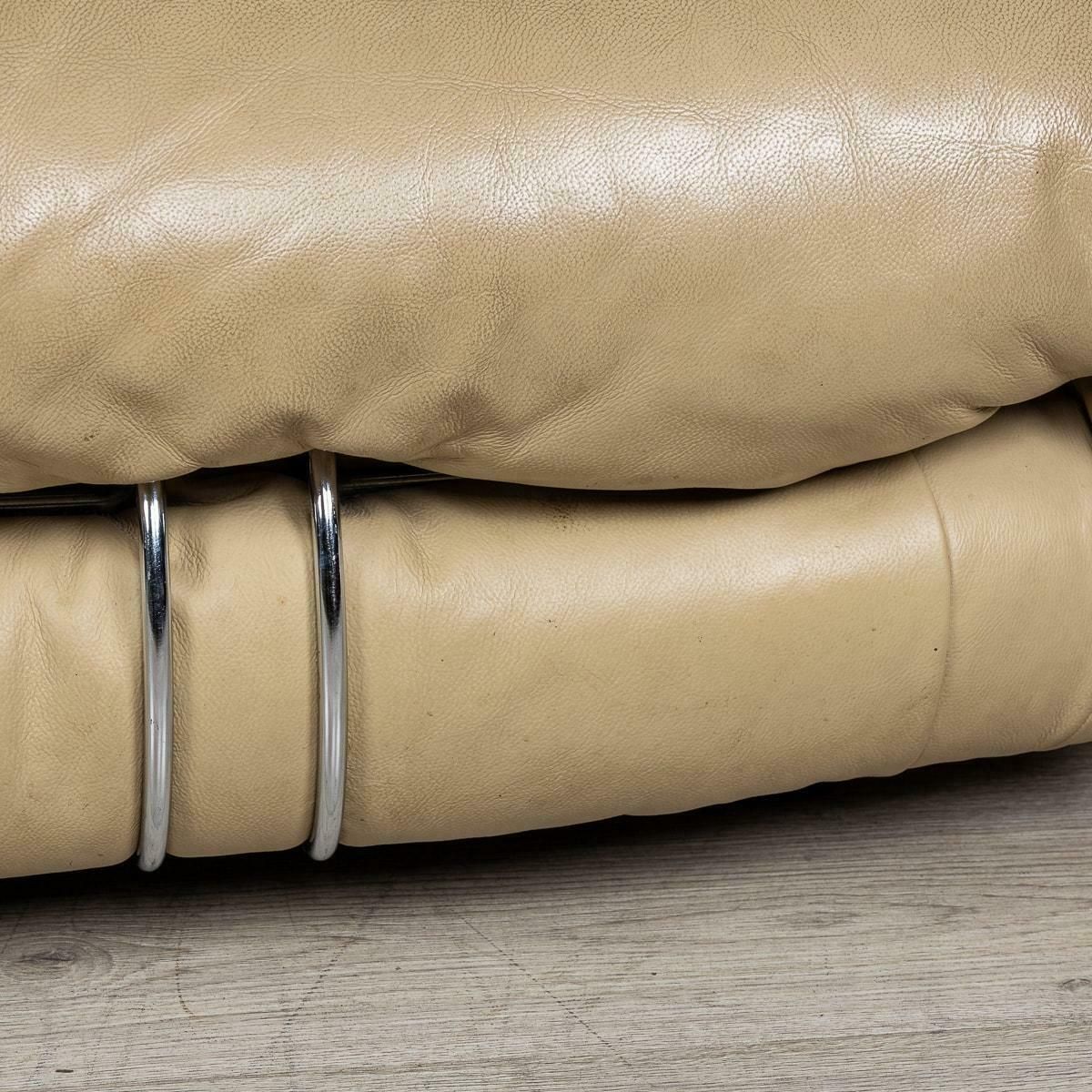 photo buy Italian 20th Century Beige "Soriana" Leather Sofa By Tobia Scarpa For Cassina