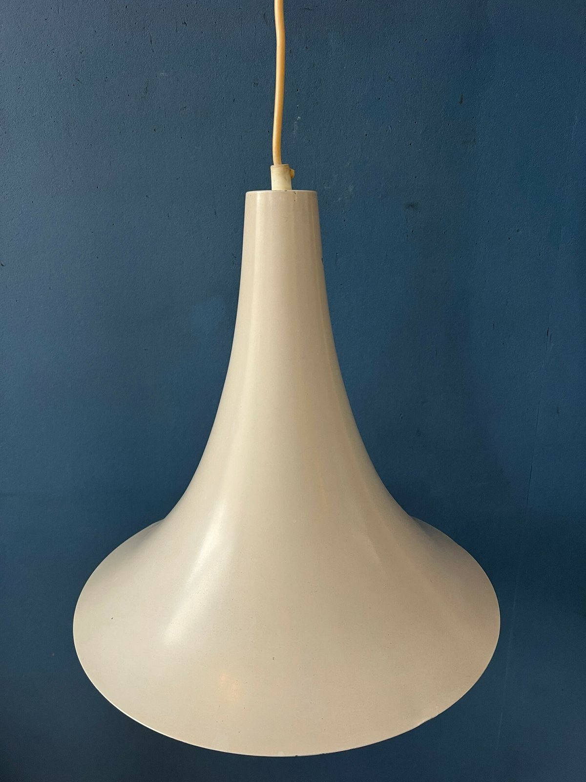 Kleine Vintage Beige Heksenhoed Hanglamp photo vinterior
