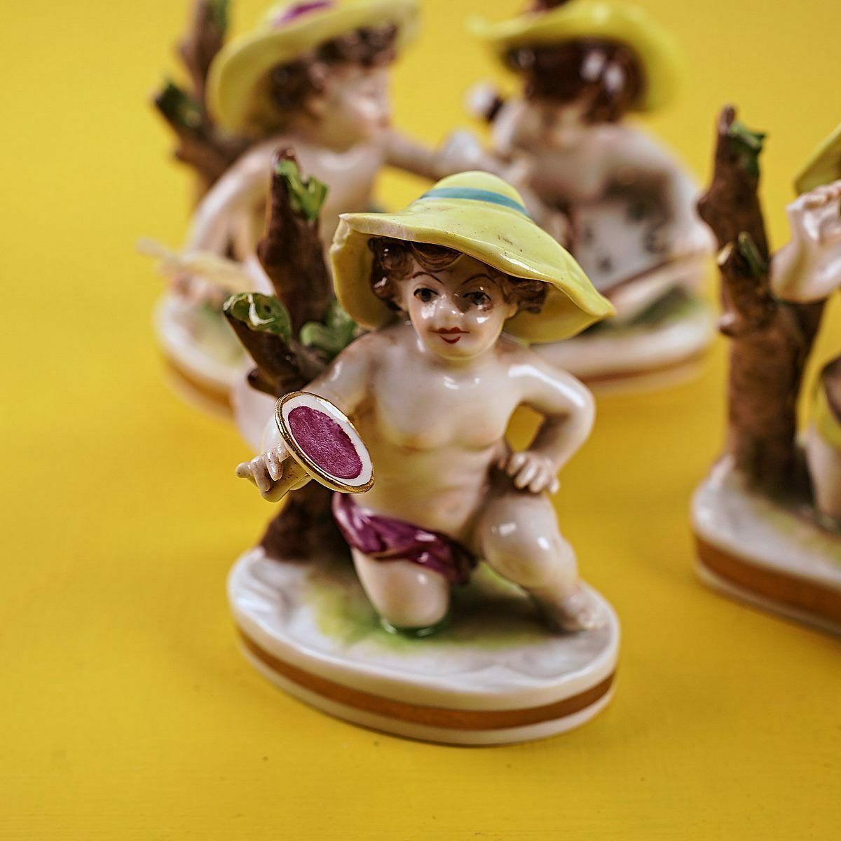 Volkstedt/Rudolstadt Porcelain Figurines, 4 Pieces photo 75.0
