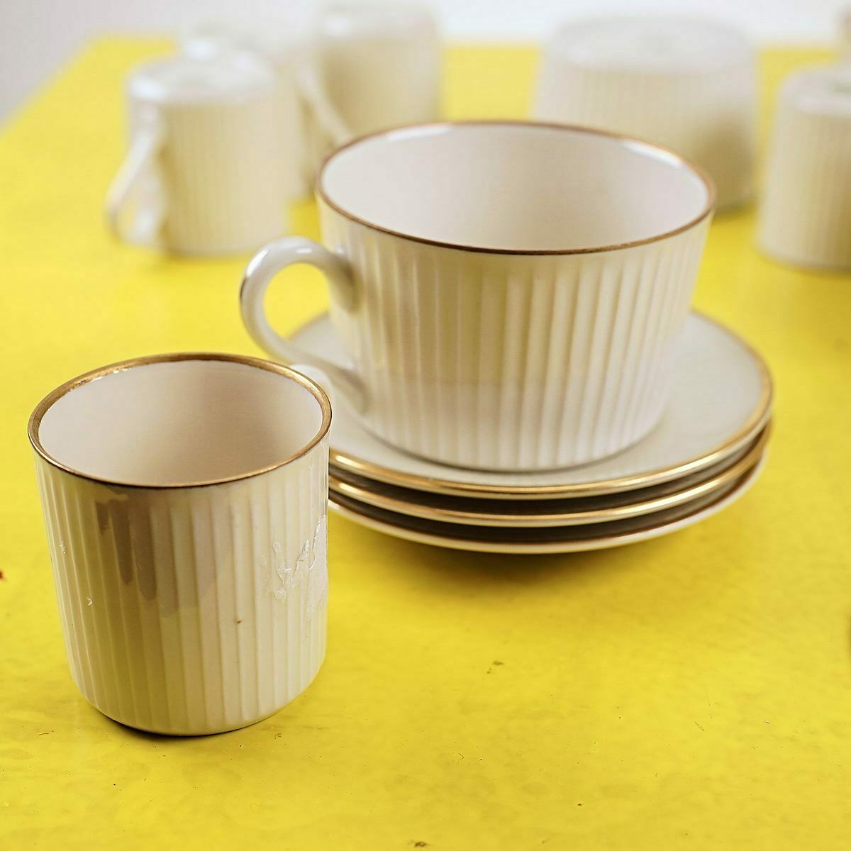 Set Of 5 Cups, Three Cups, 10 Saucers In Vintage Laveno Porcelain, Verban photo Home Decor