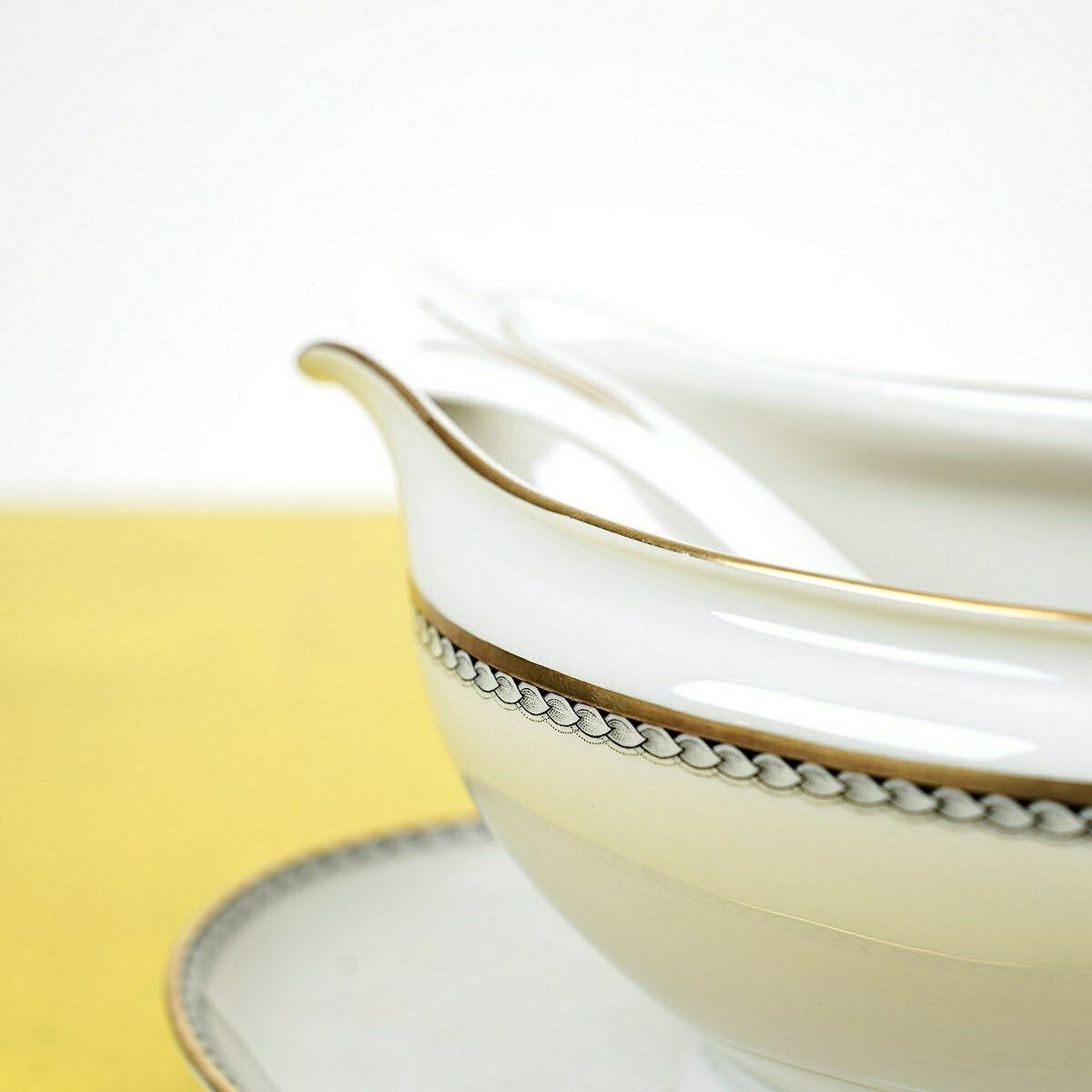 Ceramic Gravy Boat, Heinrich Ivory Body Supreme Bavaria Germany photo furniture