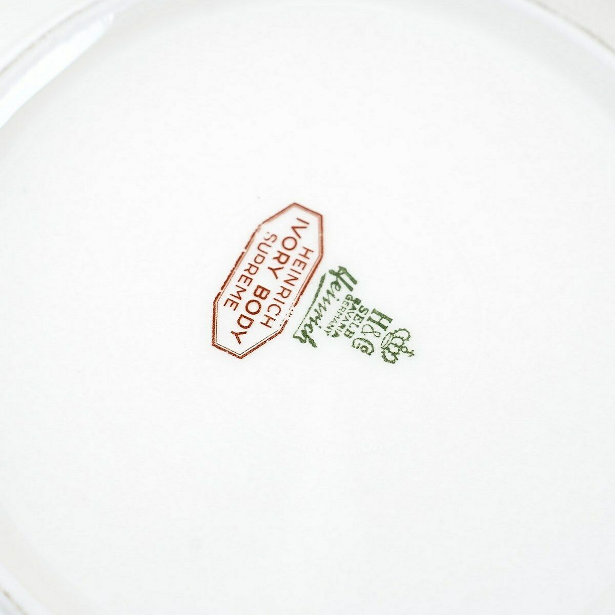 Heinrich Ivory Body Supreme Bavaria Germany Soup Plates 8 Pieces photo for sale