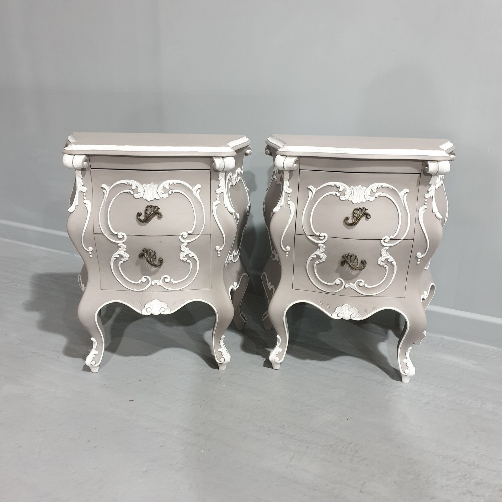 Super Pair Rococo Bedside Chests Of Drawers