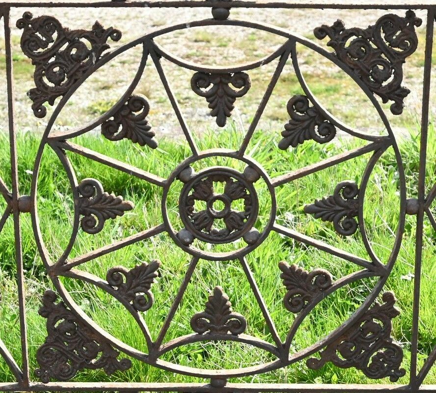Wrought Iron And Cast Iron Window Railing – 2nd Part 18th Century photo vinterior