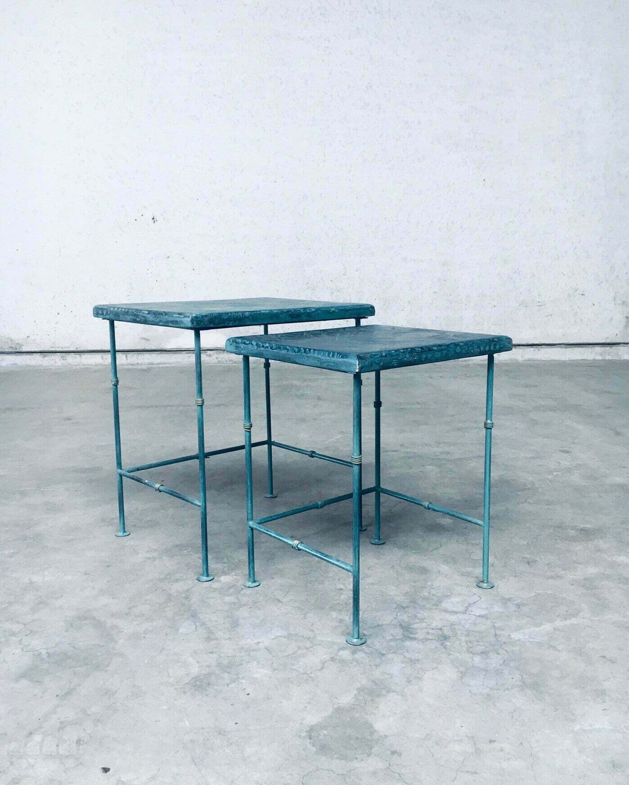 photo furniture Postmodern Design Handgemaakt Bijzettafelset Van J. Berdou, Frankrijk, Jaren 1980